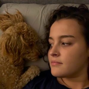 Meet your Posher, Alexi